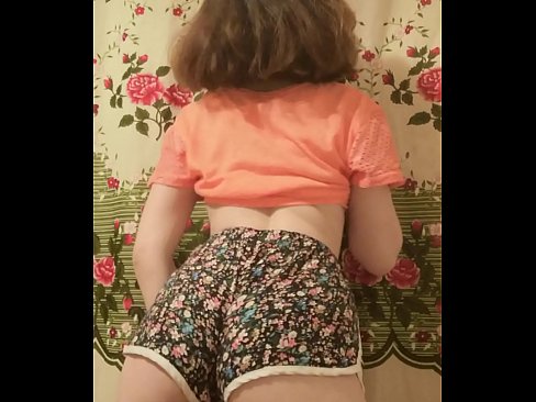 ❤️ Sexet ung babe laver en striptease ved at filme sine shorts på kamera ❤️❌ Super sex at da.high-pass.ru
