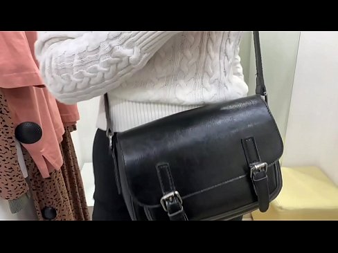 ❤️ Offentlig onani af ung kælling FeralBerry med en dildo i prøverummet ❤️❌ Super sex at da.high-pass.ru